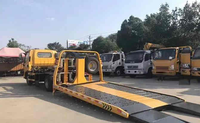 略阳汽车中途维修案例