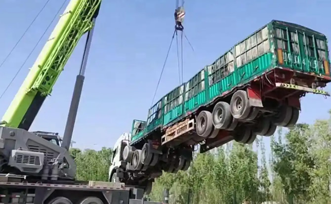 略阳道路脱困救援案例